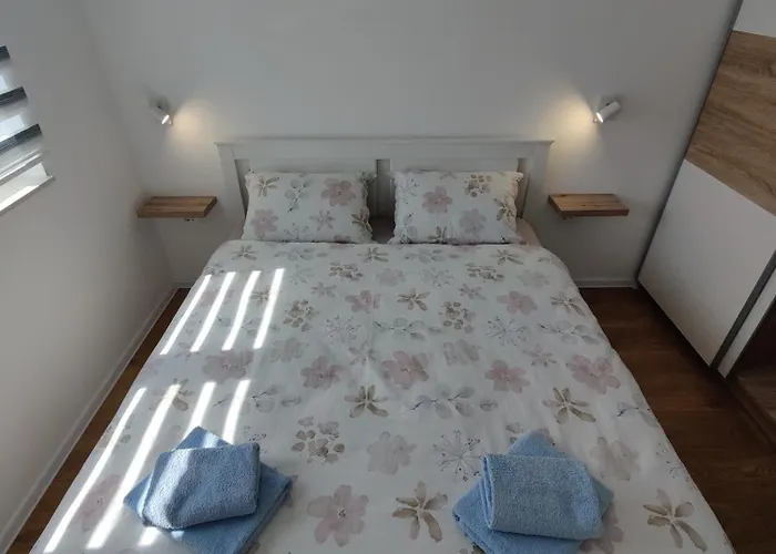 Διαμέρισμα Sunflower Ζρένιανιν