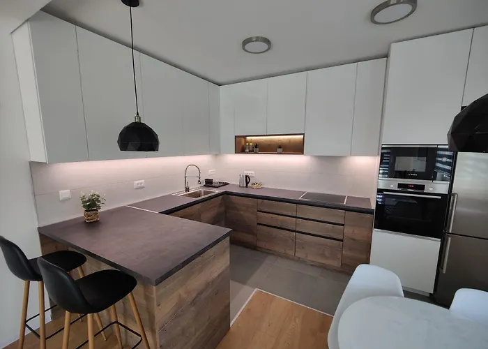 Sunflower Διαμέρισμα Ζρένιανιν